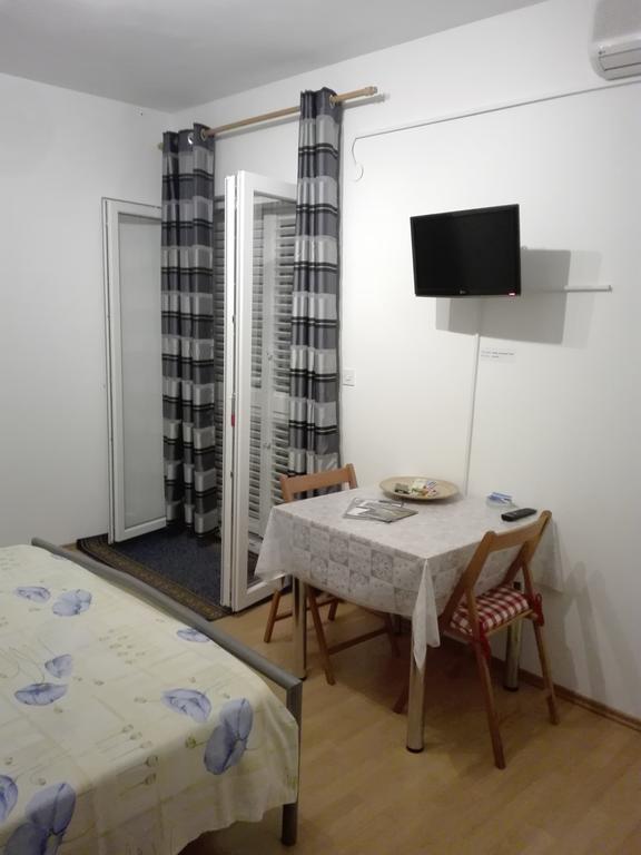 Studio Apartments Ivica Primošten Εξωτερικό φωτογραφία